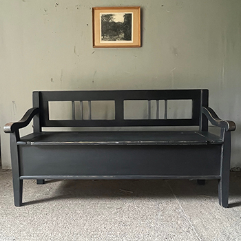 Smaller Box Bench in Black amp Blue